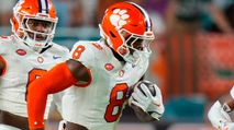 Dynasty Rookie Draft Rankings: RB Sleepers, Busts & Breakouts (Fantasy Football) photo