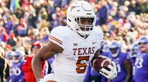 Top Running Backs of 2023 NFL Draft Class https://cdn.fantasypros.com/wp-content/images/Bijan_Robinson_Texas_1636x720/213x119.jpg