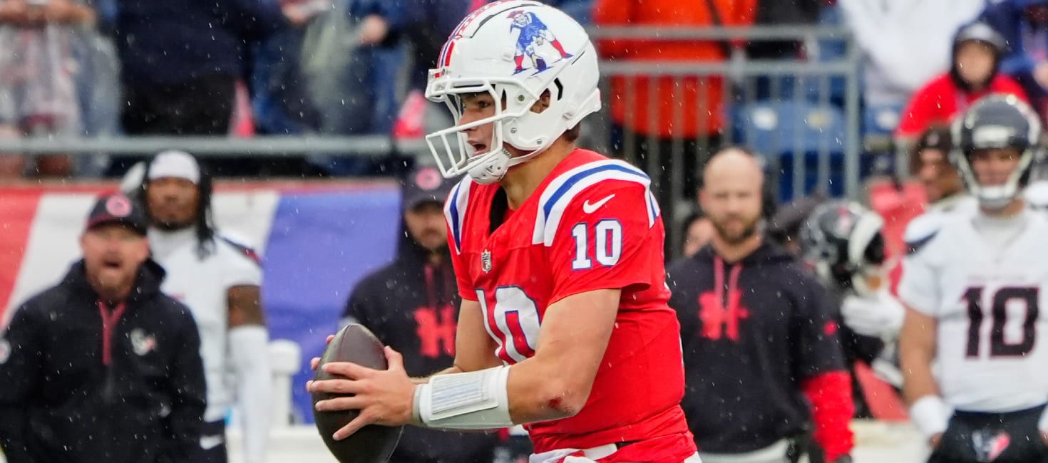 12 Fantasy Football Sleepers Experts Love to Draft (2025)