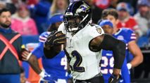 Players to Buy Low & Sell High in Week 6 (Fantasy Football) https://cdn.fantasypros.com/wp-content/images/Derrick_Henry_Ravens_6/213x119.jpg
