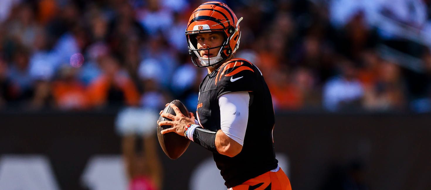 Fantasy Football Start/Sit Advice: Safe & Risky Picks (Week 17)