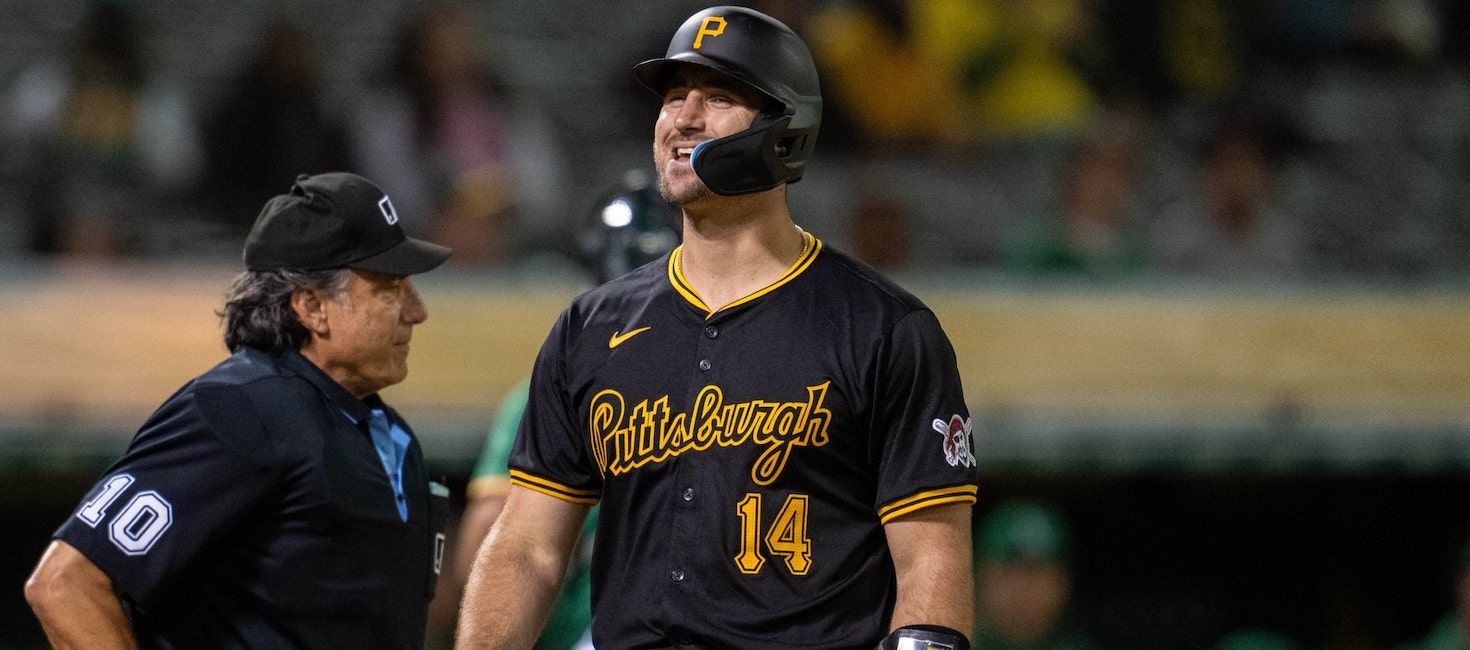 Joey Bart diagnosed with fifth metacarpal fracture in left hand