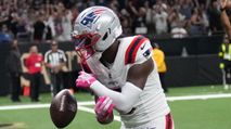 Fantasy Football Roster Trends: Waiver Pickups, Drops & Trades https://cdn.fantasypros.com/wp-content/images/KAYSHON_BOUTTE_PATRIOTS_5-1/213x119.jpg