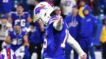 Fantasy Football Kicker Rankings & Start/Sit Advice (Week 3) https://cdn.fantasypros.com/wp-content/images/MATT_PRATER_BILLS_1-1/213x119.jpg