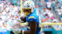 Dynasty Trade Advice: Players to Buy or Sell (Fantasy Football) https://cdn.fantasypros.com/wp-content/images/Oronde_Gadsden_CHARGERS_3-1/213x119.jpg