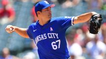 Fantasy Baseball Streaming Pitchers: Rankings & Waiver Wire Pickups https://cdn.fantasypros.com/wp-content/images/Seth_Lugo_Royals_1470x650_2/213x119.jpg