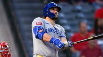 Fantasy Baseball Primer: First Basemen Rankings & Tiers (2026) https://cdn.fantasypros.com/wp-content/images/Vinnie_Pasquantino_royals_6-1/213x119.jpg