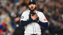 Fantasy Baseball Closer Rankings: Risers & Fallers (2026) https://cdn.fantasypros.com/wp-content/images/andres_munoz_mariners_5-1/213x119.jpg