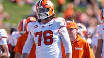 2026 NFL Draft Scouting Report: Blake Miller (OT – Clemson) https://cdn.fantasypros.com/wp-content/images/blake_miller_clemson_1-1/213x119.jpg