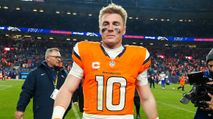Late-Round Quarterback Fantasy Football Draft Strategy & Targets (2026) https://cdn.fantasypros.com/wp-content/images/bo_nix_broncos_10-1/213x119.jpg