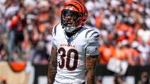 21 Players to Buy Low & Sell High in Week 9 (Fantasy Football) https://cdn.fantasypros.com/wp-content/images/chase_brown_bengals_10-1/213x119.jpg