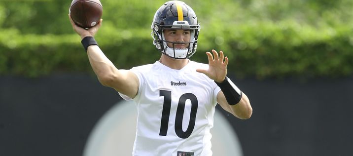 Fantasy Football News: Deshaun Watson, Mitch Trubisky, Zamir White (2022)