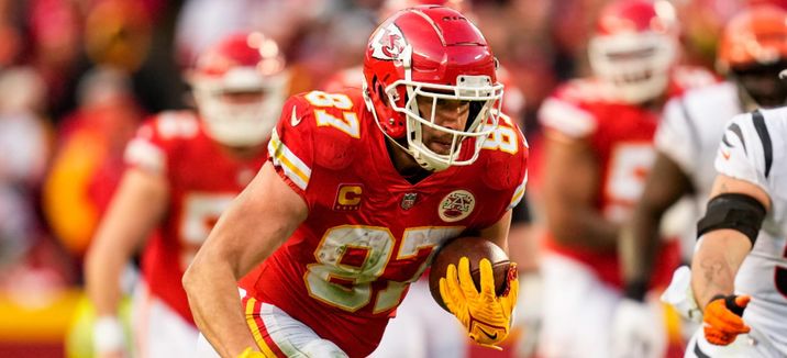 Fantasy Football Draft Rankings: FantasyPros Staff Consensus (2022)