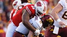 2023 NFL Draft Scouting Report: Keeanu Benton (DL – Wisconsin) https://cdn.fantasypros.com/wp-content/images/full_413369/213x119.jpg