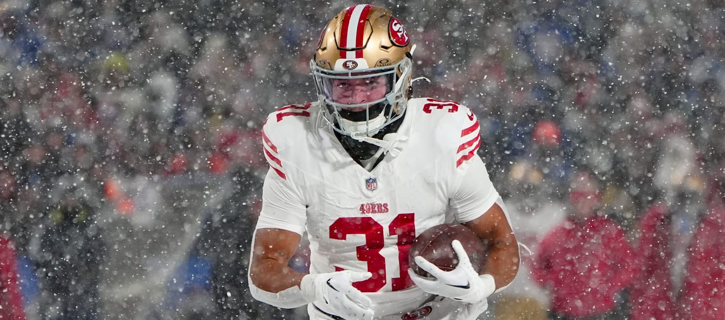 10 Running Backs Experts Draft (2025 Fantasy Football)