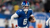 Fantasy Football Quarterback Streamers & Waiver Wire Targets (Week 8) https://cdn.fantasypros.com/wp-content/images/jaxson_dart_giants_4-1/213x119.jpg