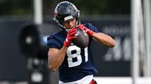 Fantasy Football Draft Cheat Sheets (2025) photo