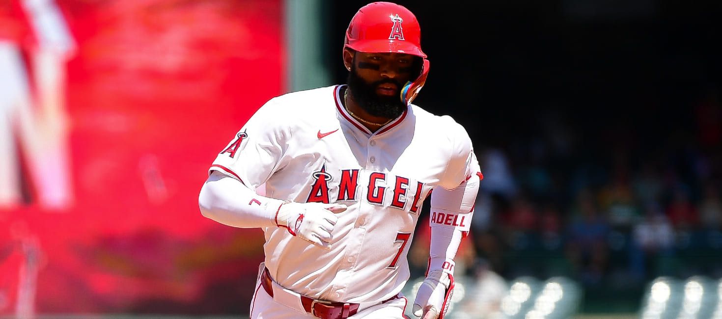 10 Fantasy Baseball Risers & Fallers (2025)