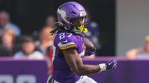 3 Fantasy Football Trades to Propose Week 5 (2025) https://cdn.fantasypros.com/wp-content/images/jordan_mason_vikings_6-1/213x119.jpg