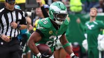 6 Fantasy Football Lineup Landmines: Start/Sit Advice (Week 11) https://cdn.fantasypros.com/wp-content/images/saquon_barkley_eagles_6-1-1/213x119.jpg