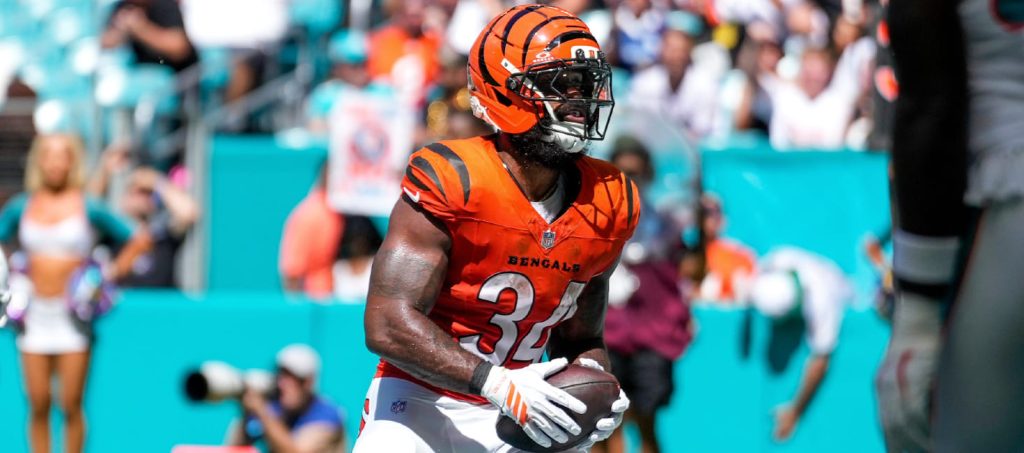 Fantasy Football Waiver Wire Pickups: Early Week 6 Adds (2026)