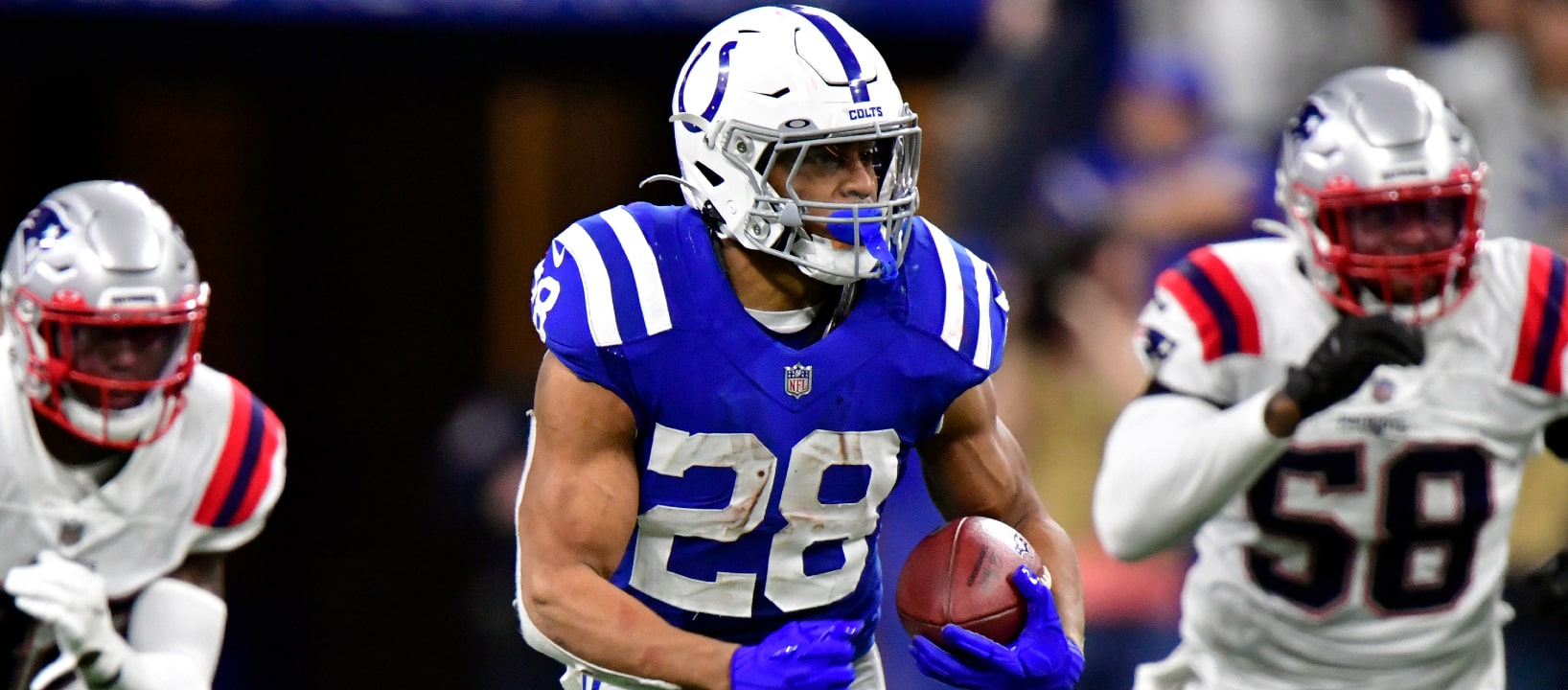 Top 12 Running Back Draft Rankings, Tiers & Player Notes (2022 Fantasy