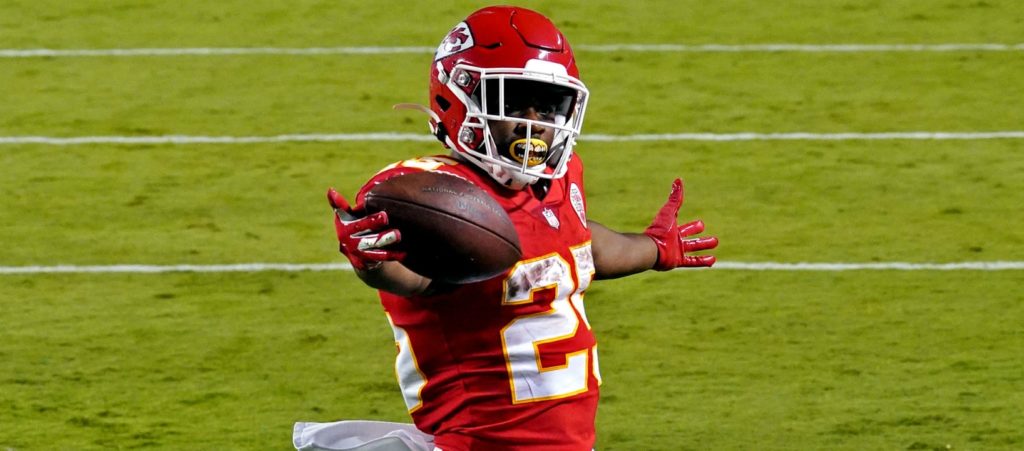 Fantasy Football Start/Sit Advice: Start or Sit Clyde Edwards-Helaire? (Week 3)
